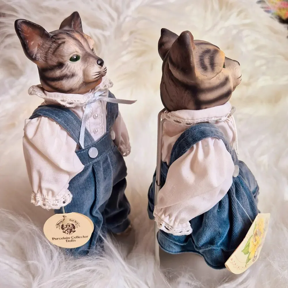 Vintage Victoria Ashlea Originals Porcelain Cat Doll Pair With Stands & Tags
